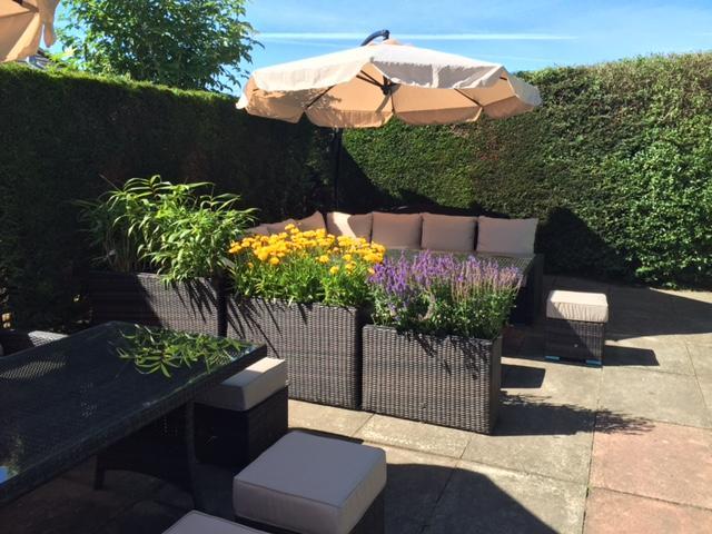 The Wheatsheaf Hotel And Restaurant Swinton  Exterior photo